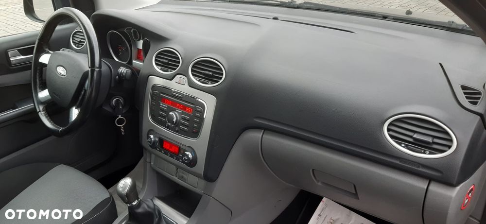 Ford Focus 1.6 TDCi Style - 22
