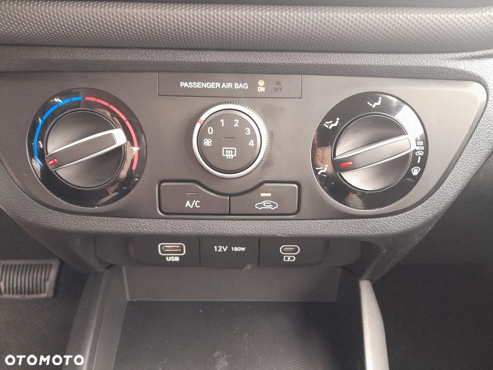Hyundai i10 1.2 Modern AMT - 21