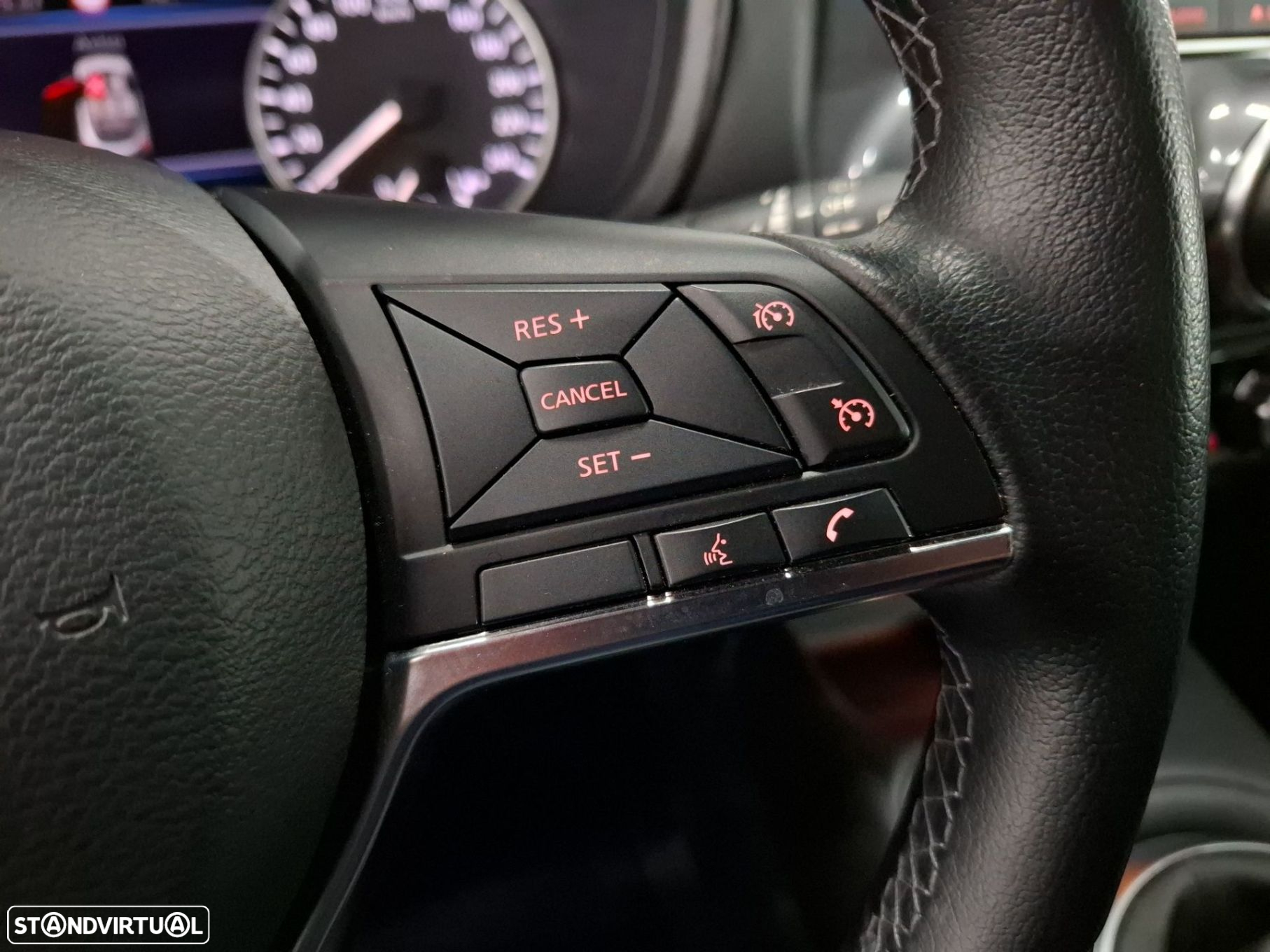 Nissan Juke 1.0 DIG-T N-Connecta - 16