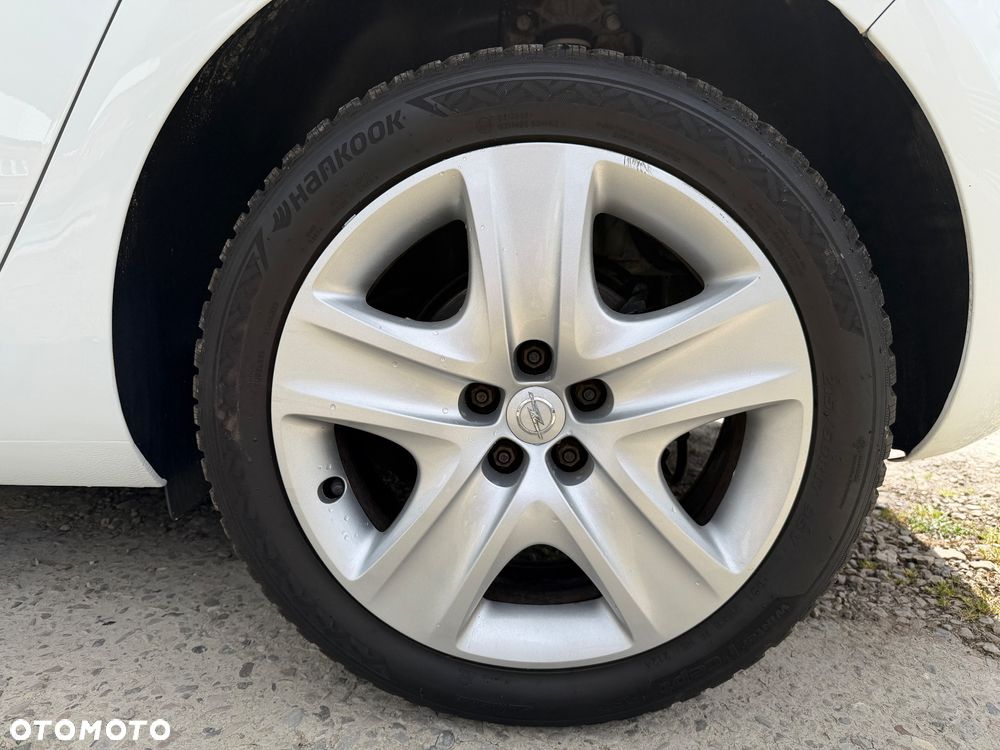 Opel Astra 1.4 Turbo - 38