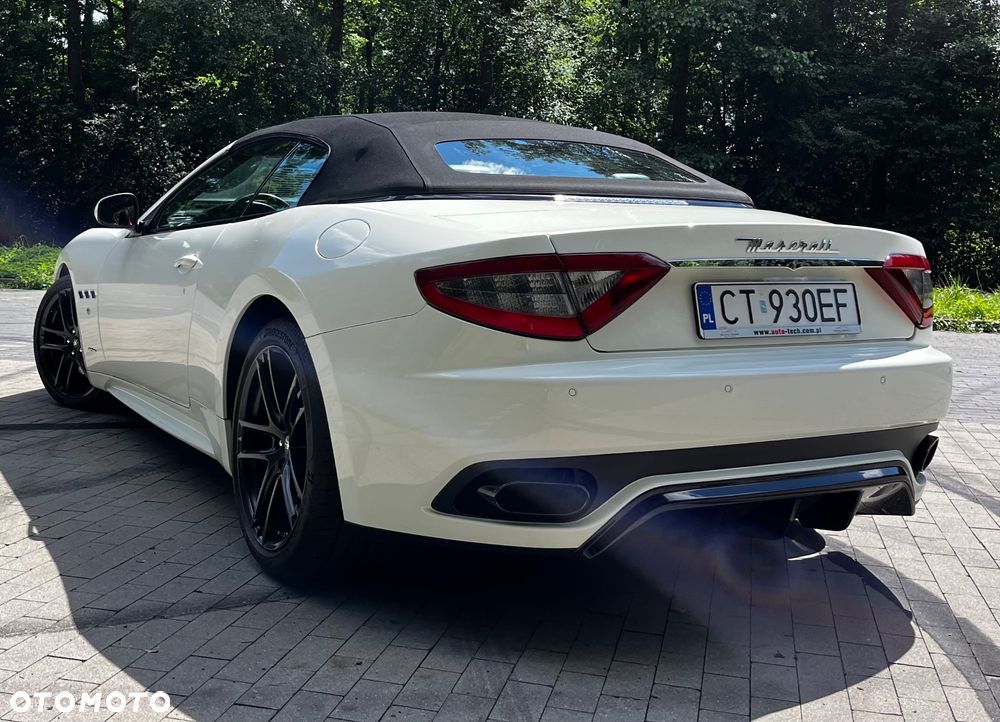 Maserati GranCabrio Sport - 4