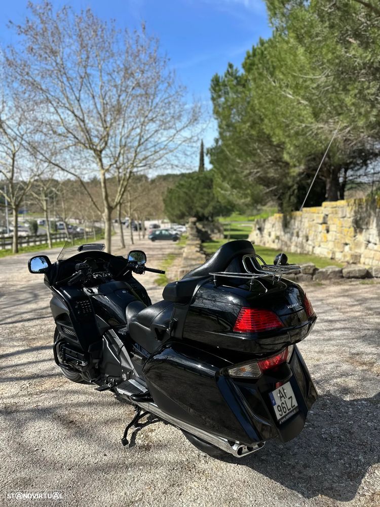 Honda Goldwing - 8