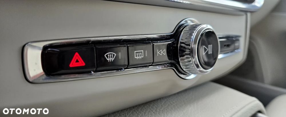 Volvo S90 T4 Geartronic Inscription - 33