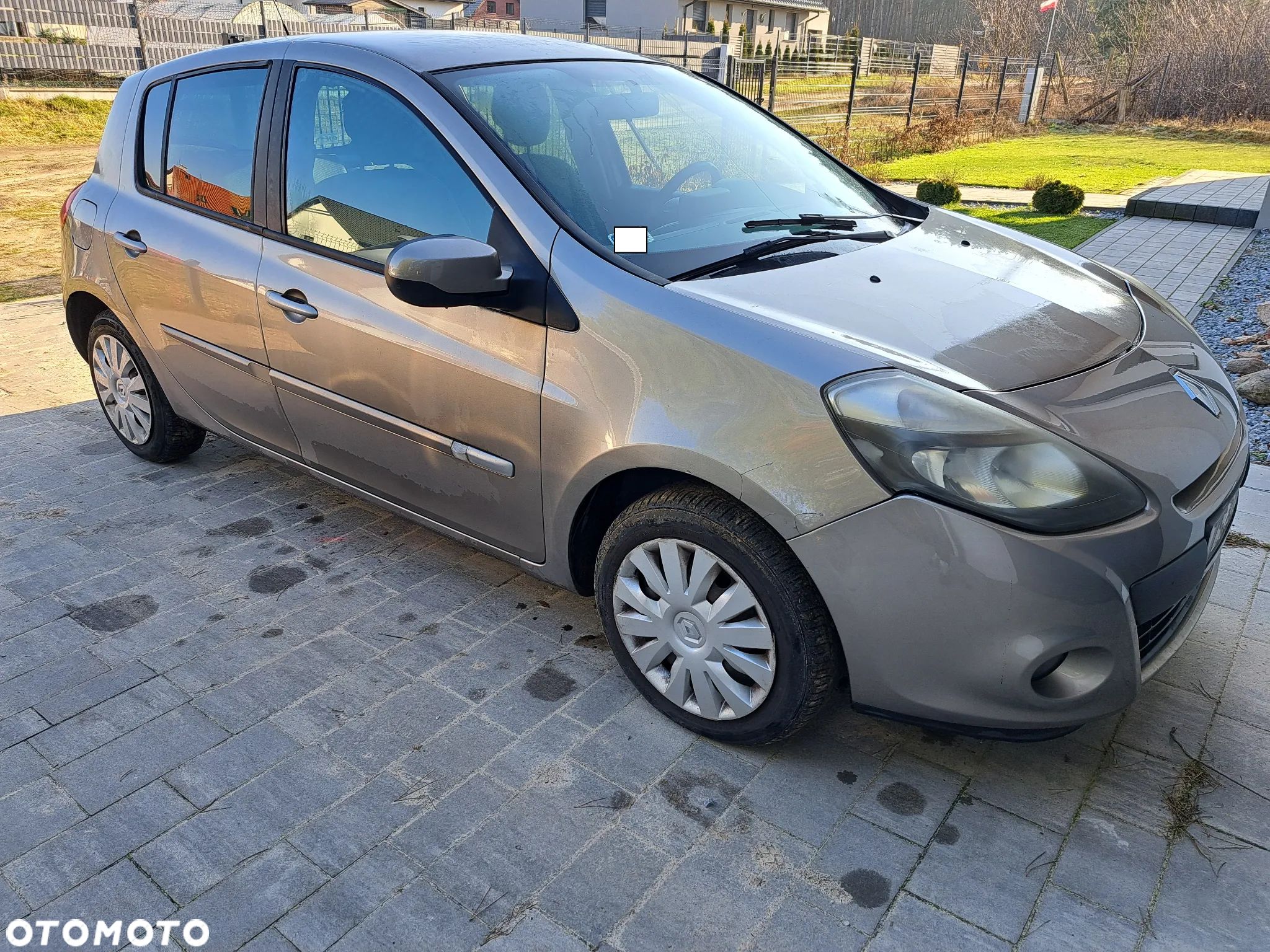Renault Clio 1.2 TCE Authentique - 1