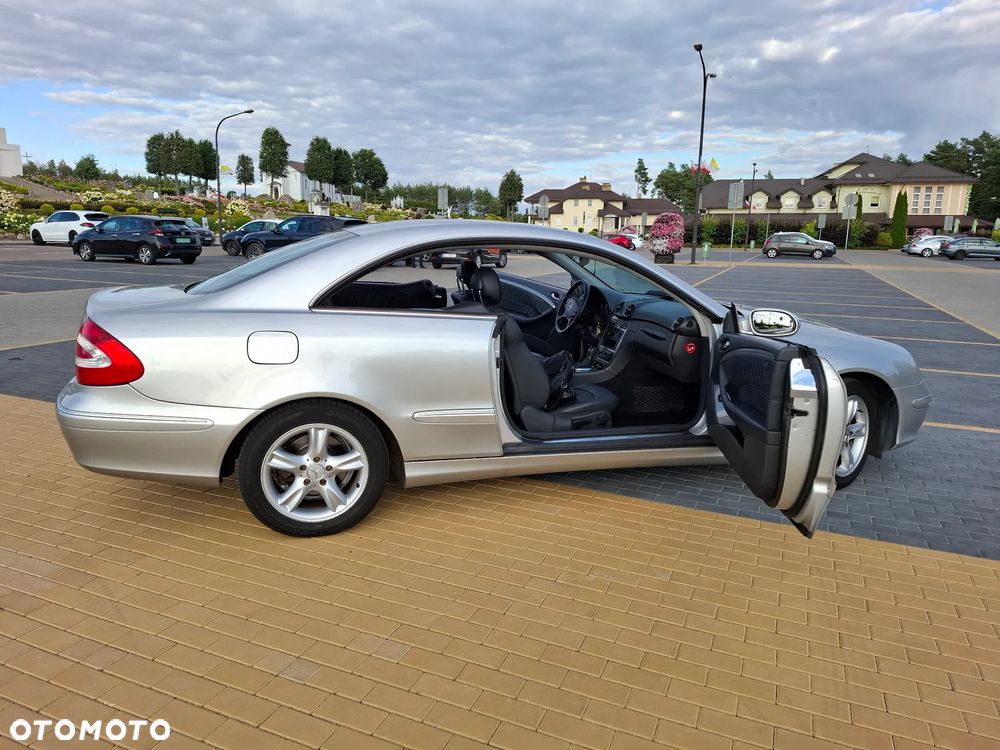 Mercedes-Benz CLK - 10