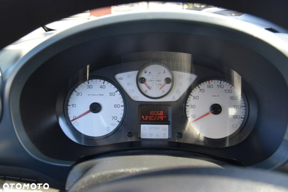 Peugeot Partner HDi FAP 90 Tendance - 16