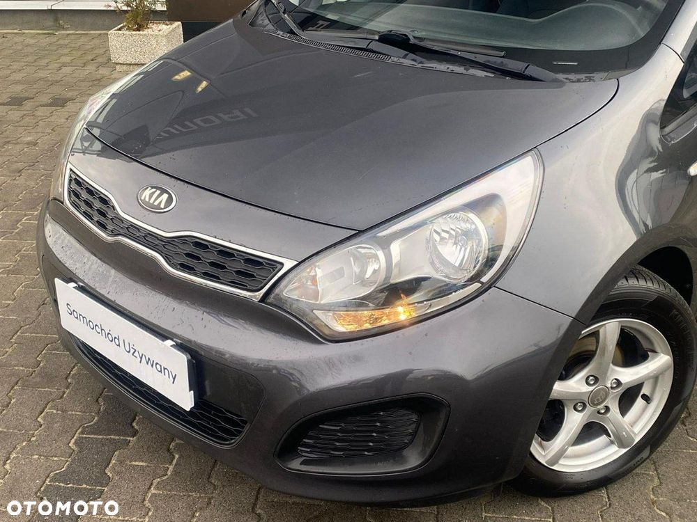 Kia Rio - 9