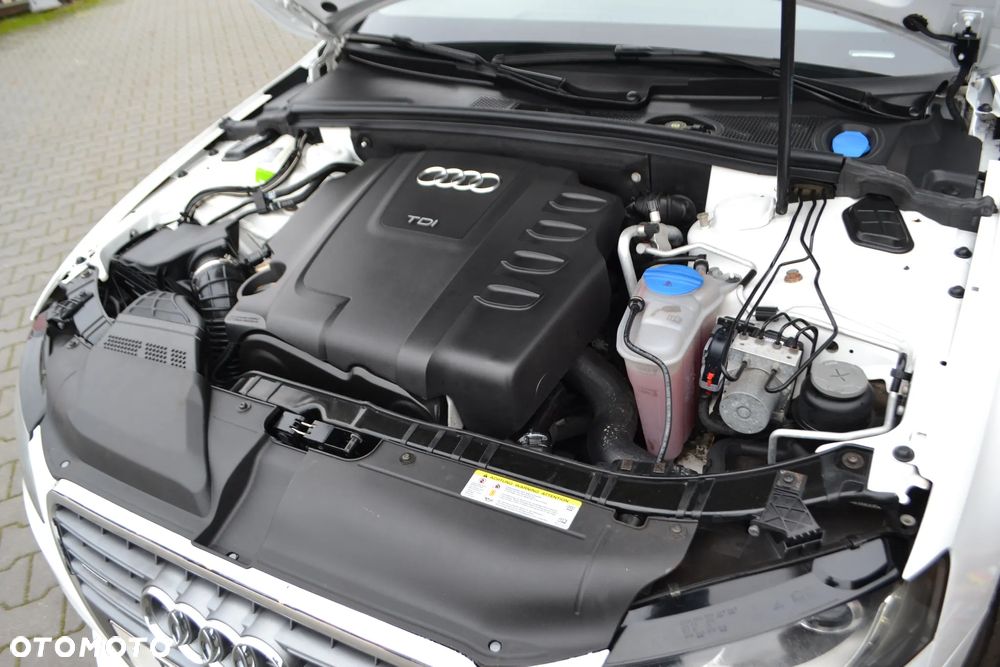 Audi A4 Avant 2.0 TDI DPF quattro - 20