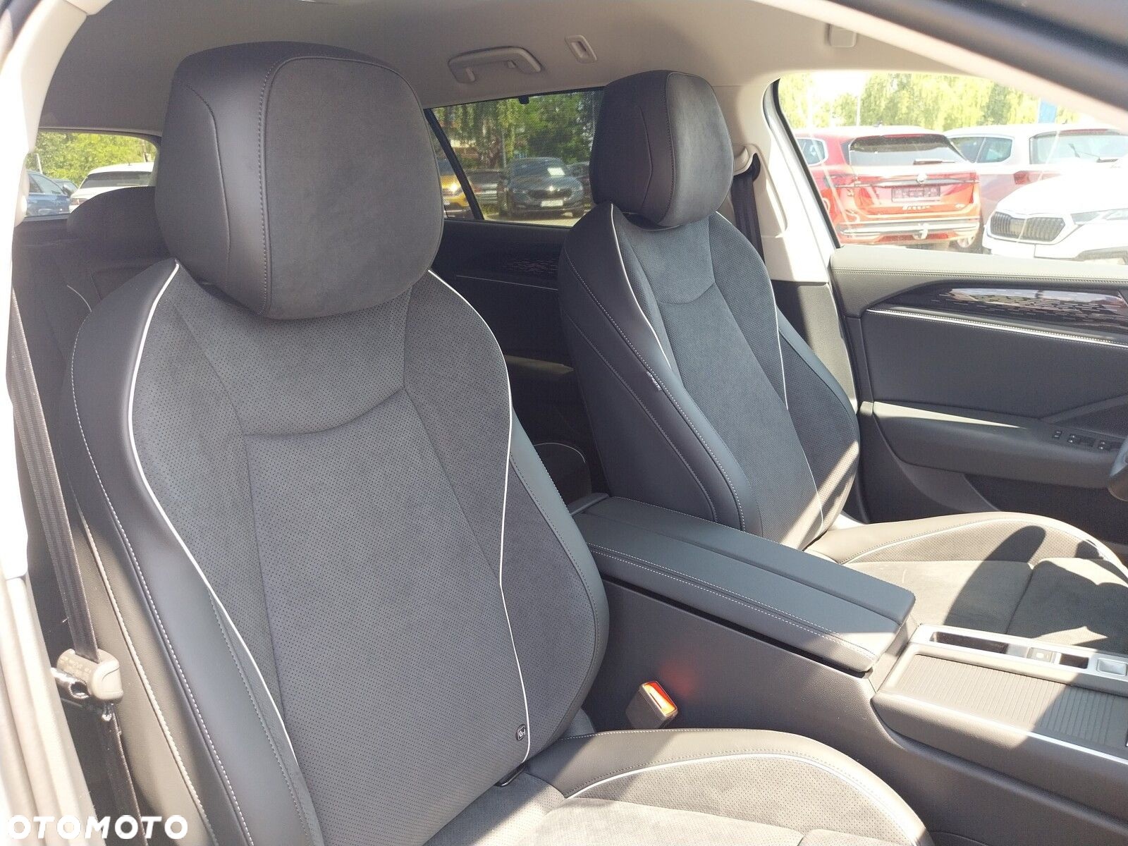 Volkswagen Passat - 17