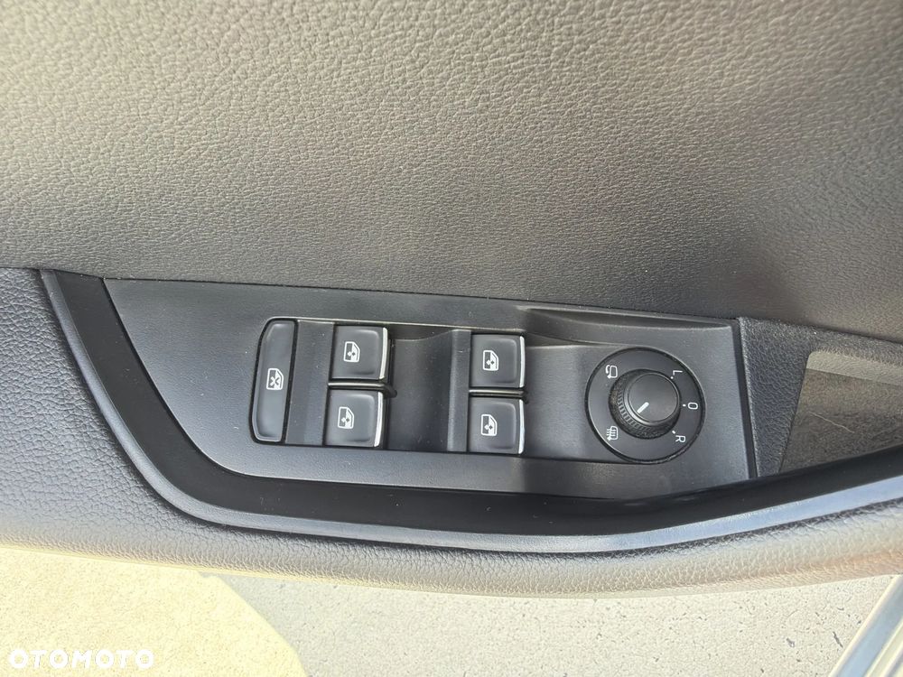 Skoda Superb 2.0 TDI Style DSG - 21
