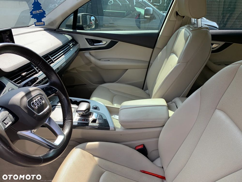 Audi Q7 3.0 TFSI Quattro Tiptronic - 14