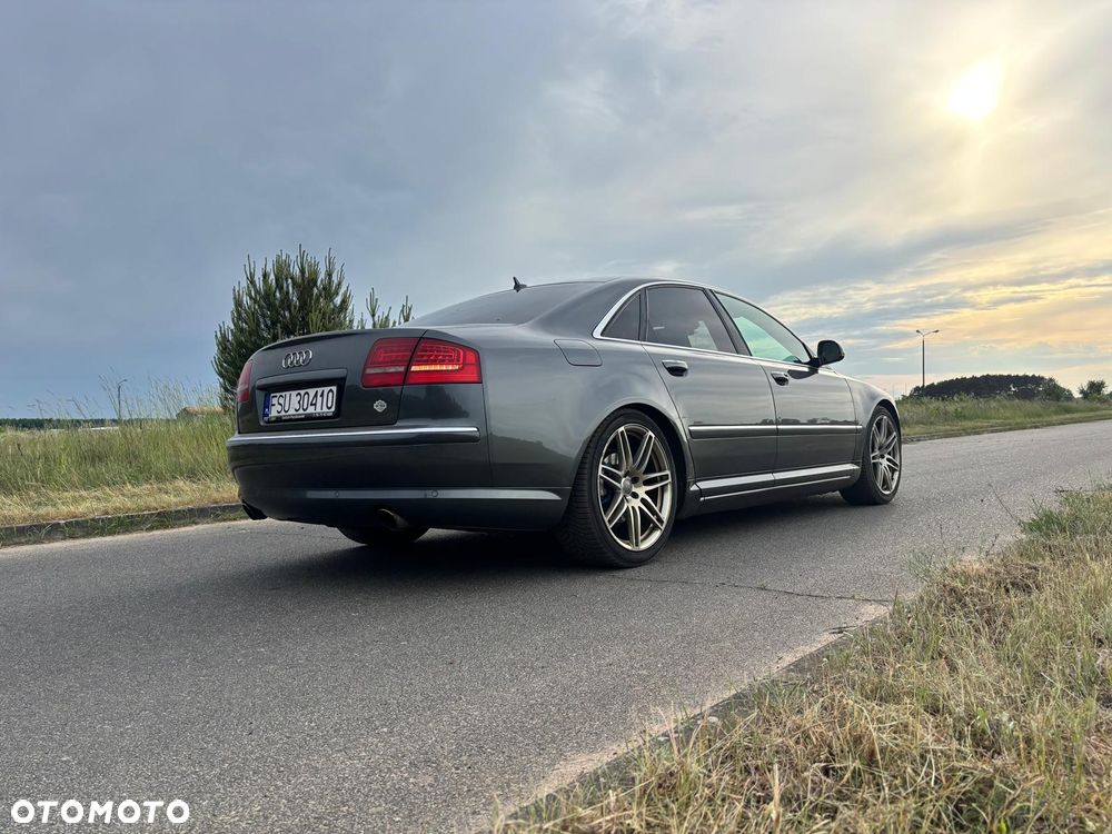 Audi A8 4.2 TDI Quattro - 9
