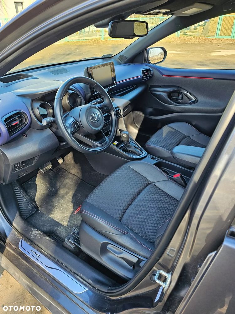 Toyota Yaris - 4
