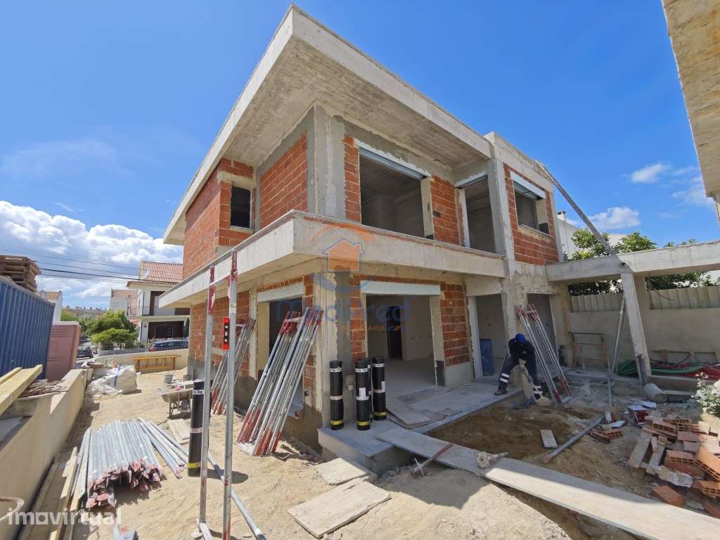 Moradia T4 em construção no Corte Esteval - Montijo - Grande imagem: 5/27