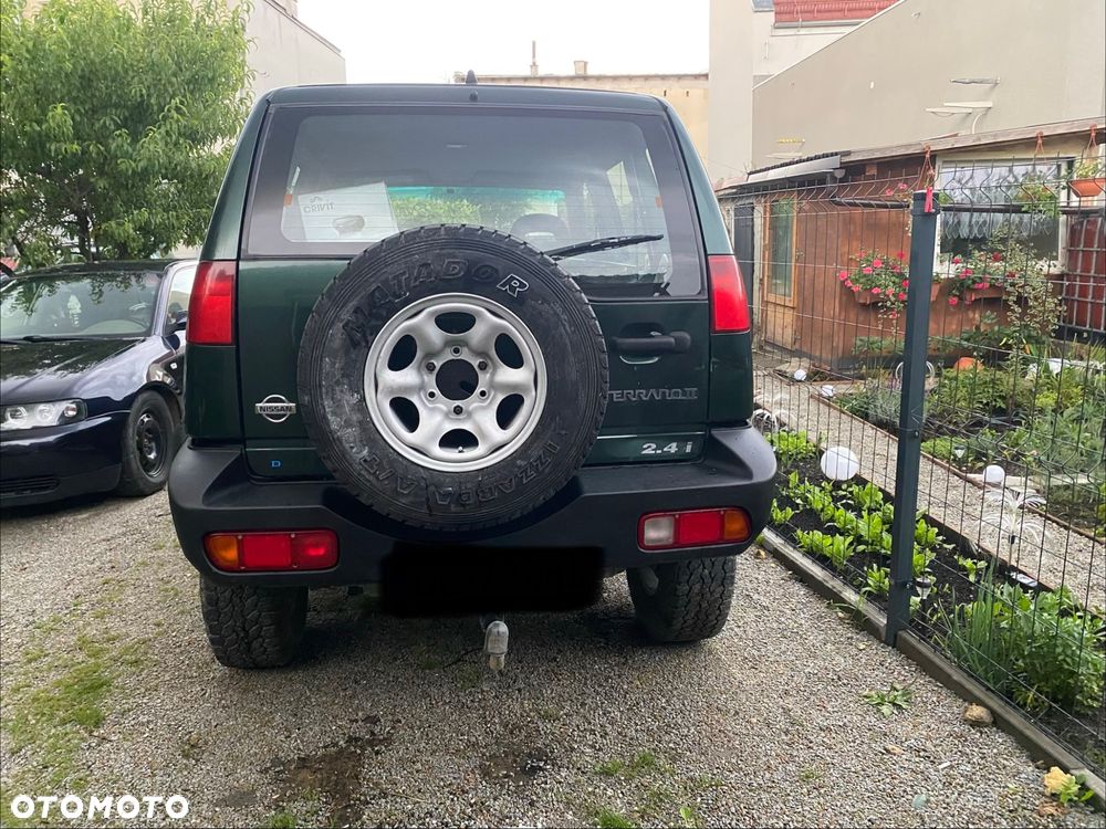 Nissan Terrano - 3