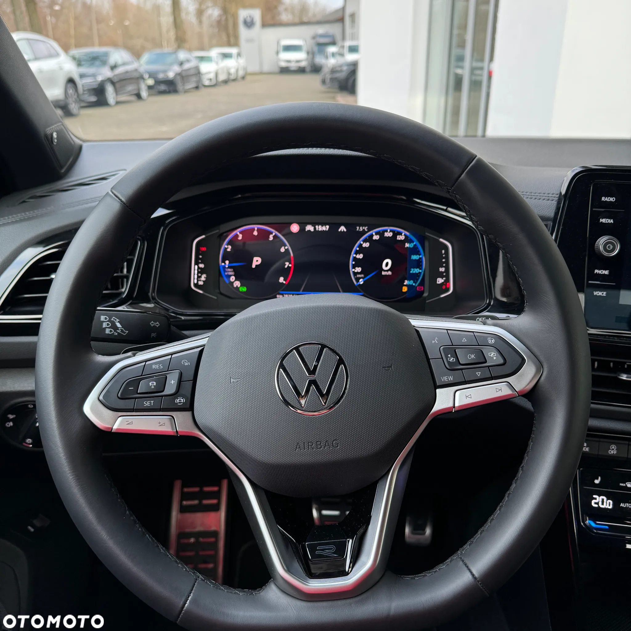 Volkswagen T-Roc 1.5 TSI R-Line DSG - 23