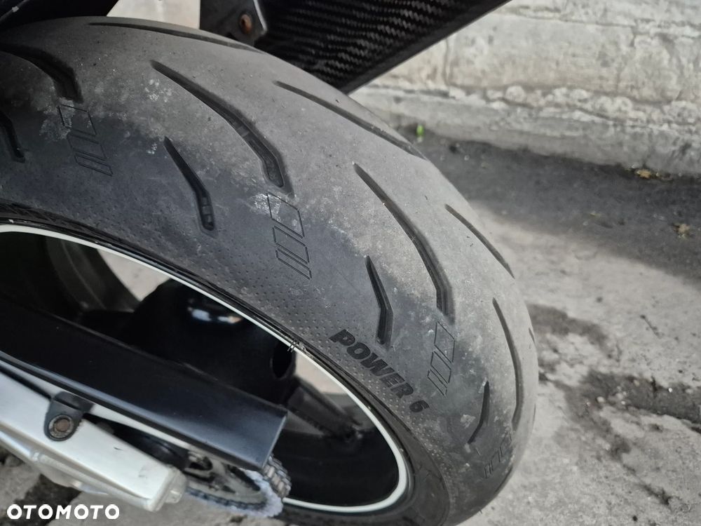 Yamaha R6 - 8