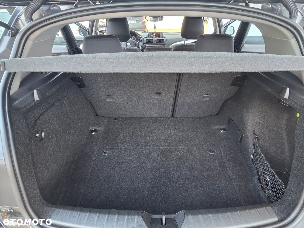 BMW Seria 1 116d - 32