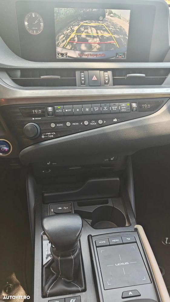 Lexus Seria ES 300h Executive Line - 6