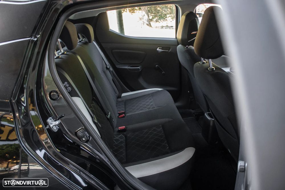 Nissan Micra 1.0 G Acenta - 31