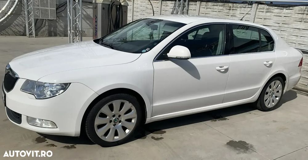 Skoda Superb 2.0 TDI DPF - 1