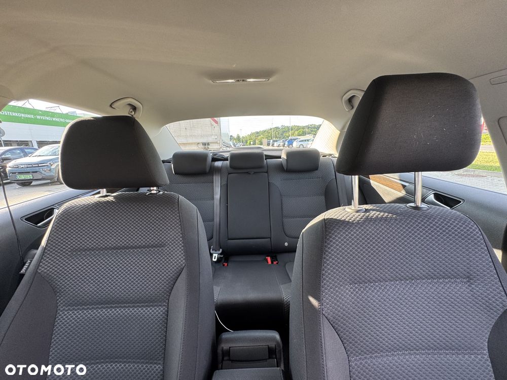 Volkswagen Jetta 1.4 TSI BMT Comfortline - 17
