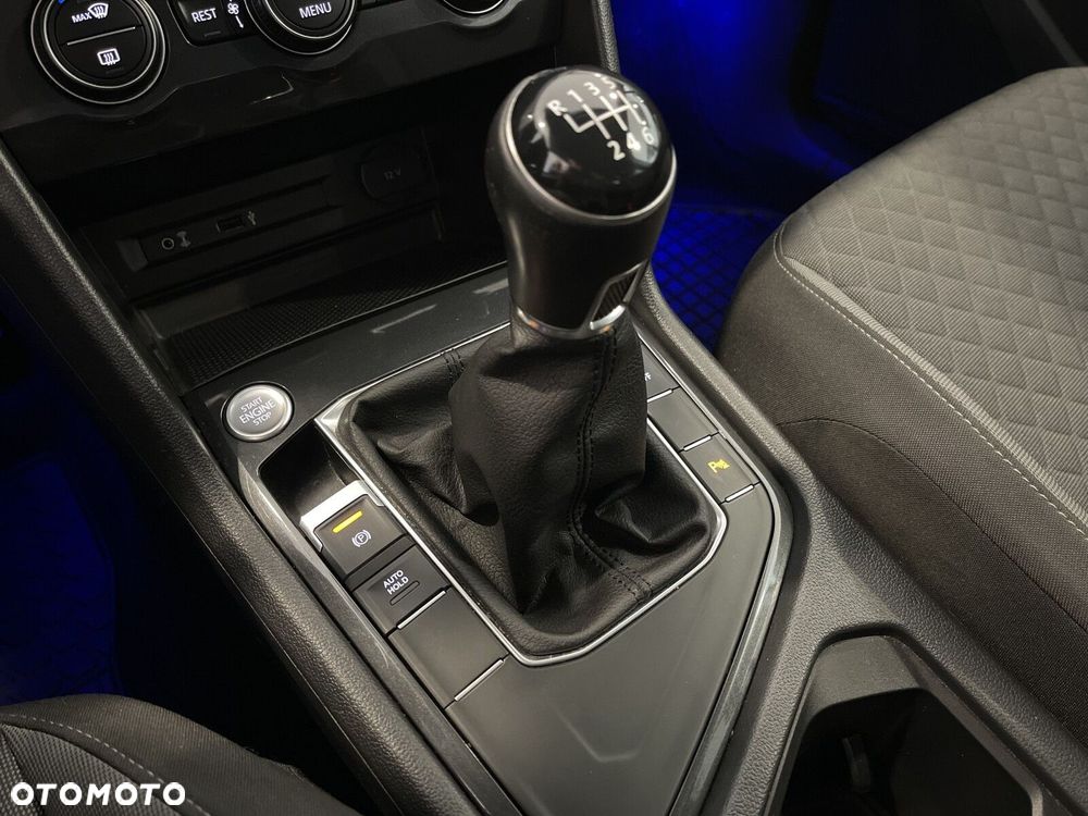 Volkswagen Tiguan - 26