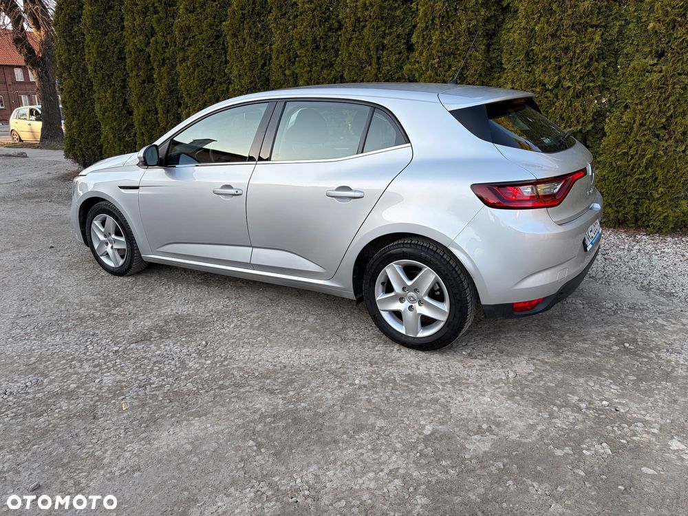 Renault Megane ENERGY TCe 130 EXPERIENCE - 10