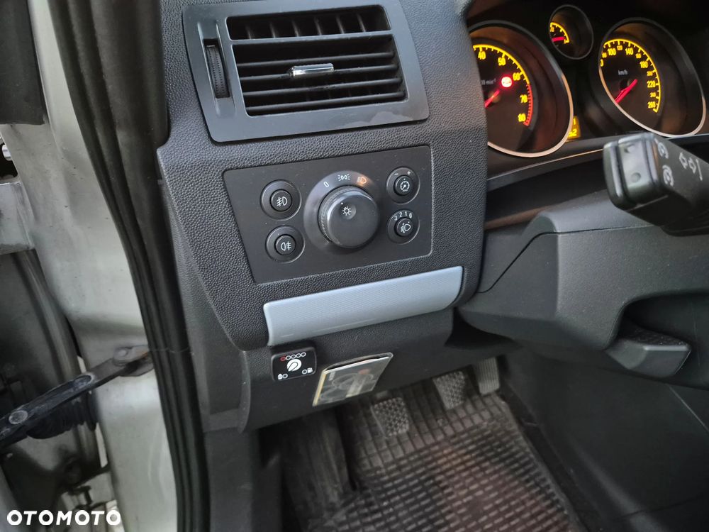 Opel Zafira 1.8 - 11