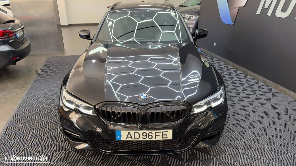 BMW 330 e Pack Desportivo M Pro Auto - 3