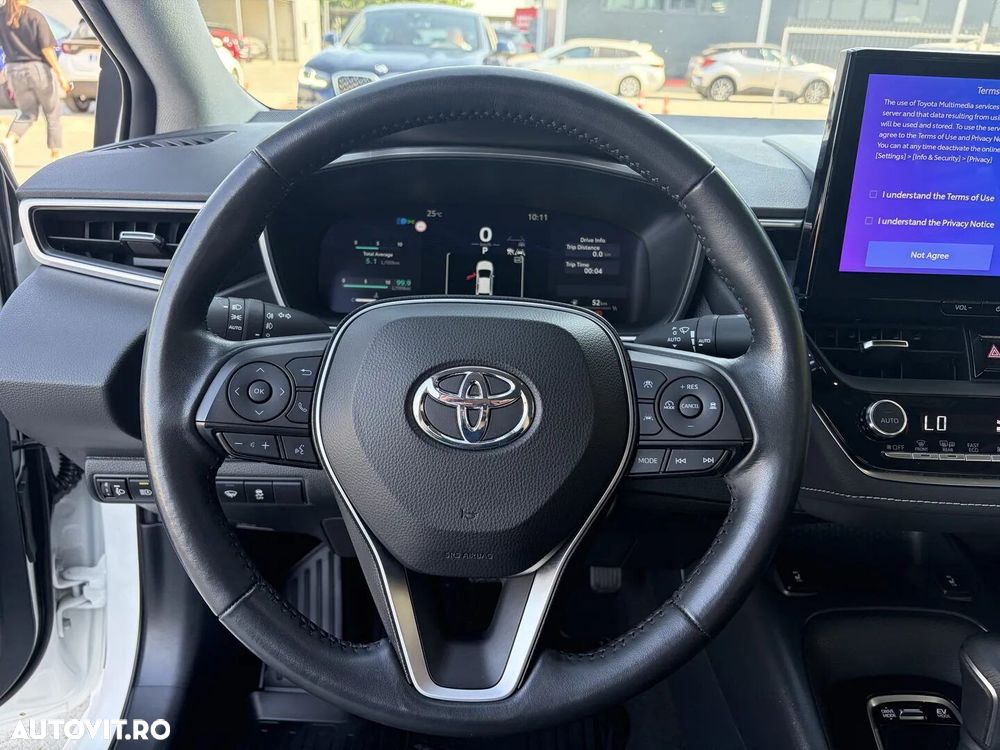 Toyota Corolla - 22