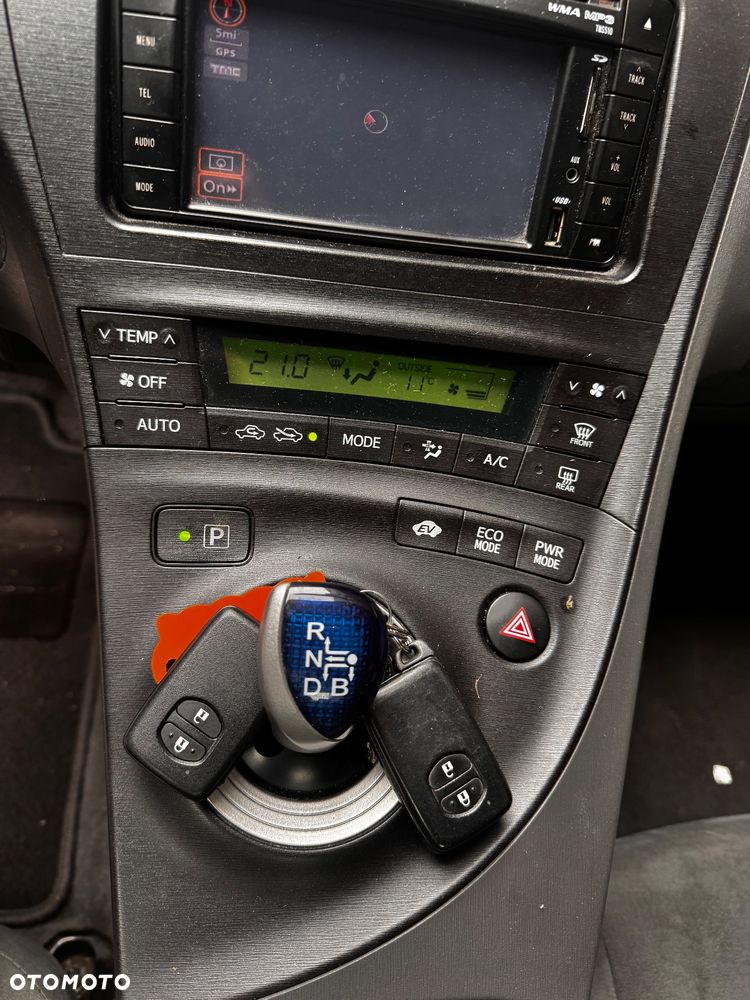 Toyota Prius (Hybrid) Comfort - 15