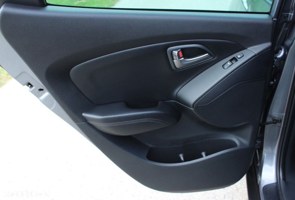 Hyundai ix35 1.7 CRDi 2WD Fifa World Cup Edition - 30
