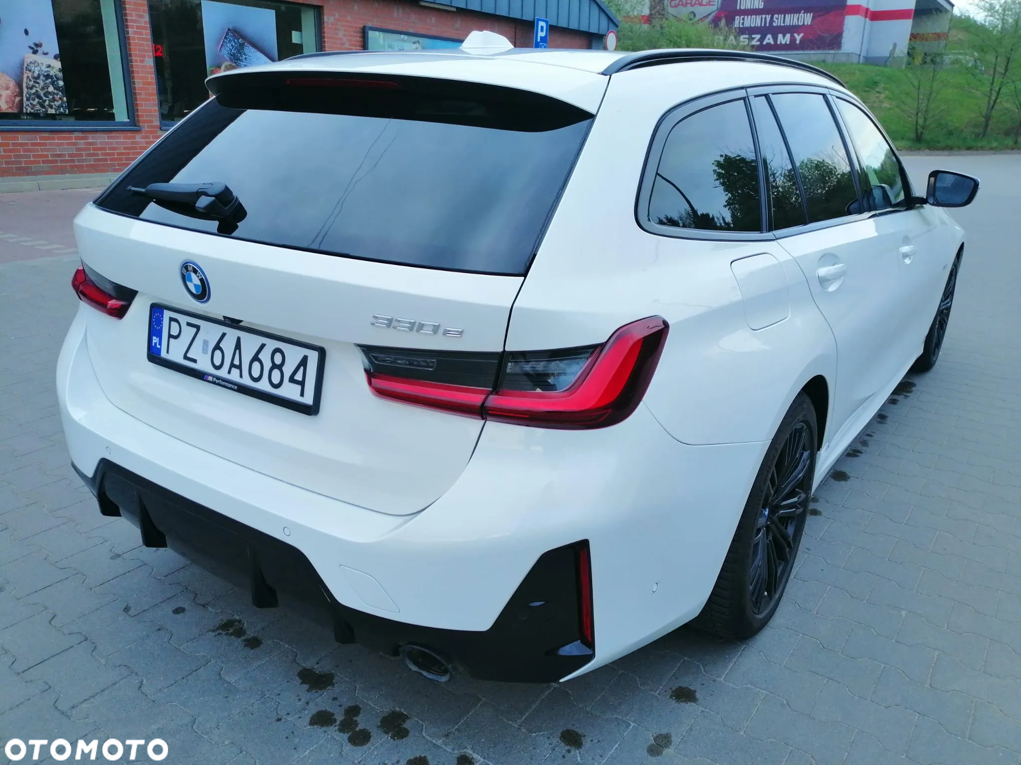 BMW Seria 3 330e M Sport sport - 9