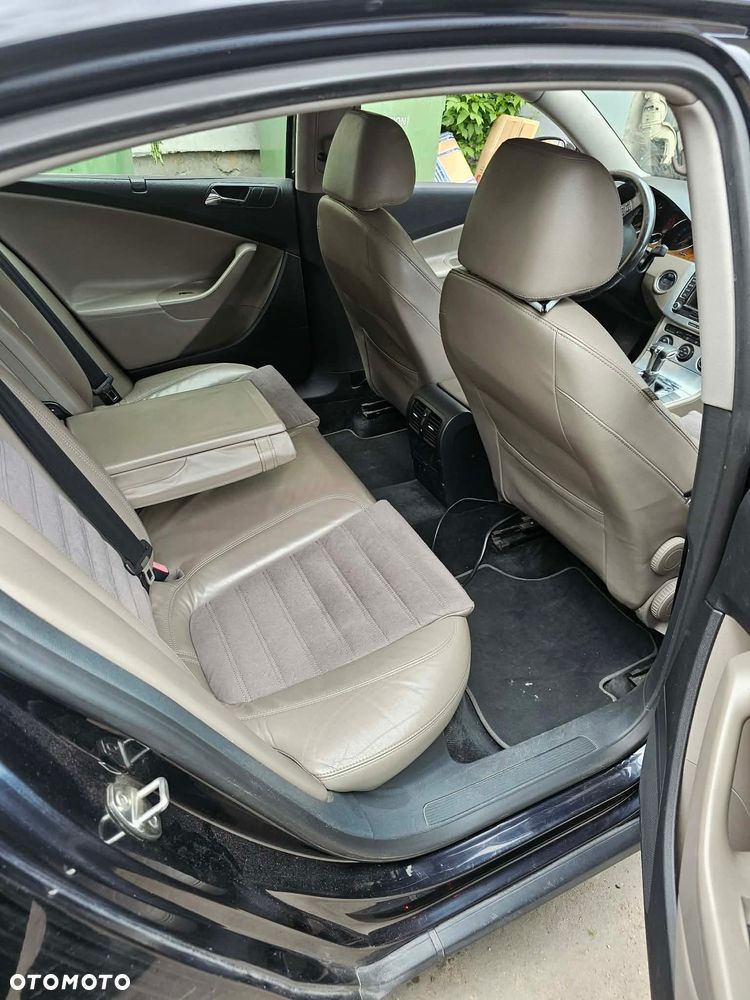 Volkswagen Passat 2.0 TDI DPF Highline DSG - 14