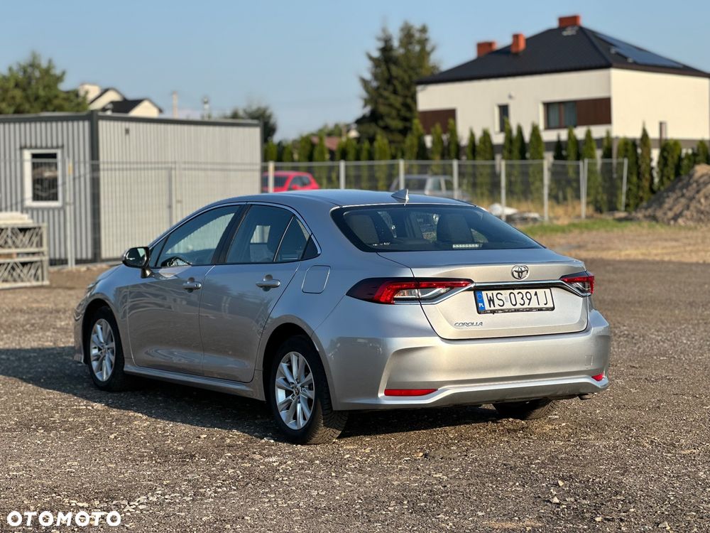 Toyota Corolla - 13