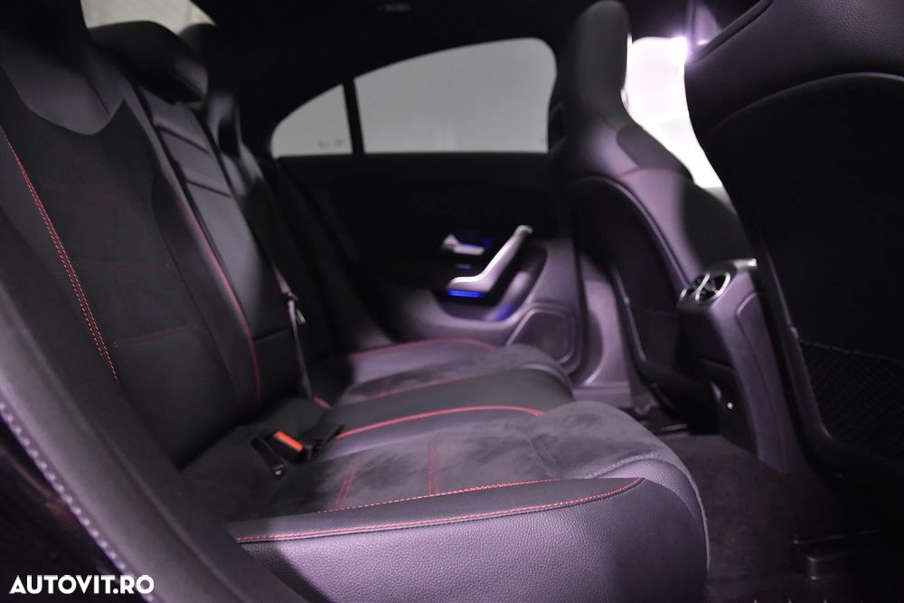 Mercedes-Benz CLA 200 7G-DCT AMG Line - 12