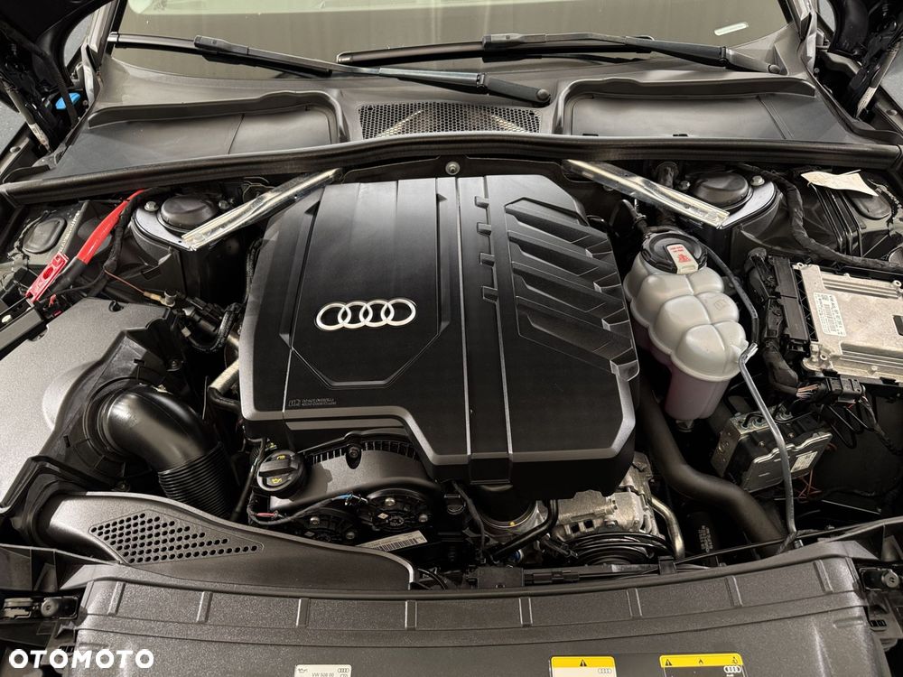 Audi A4 Limousine - 28