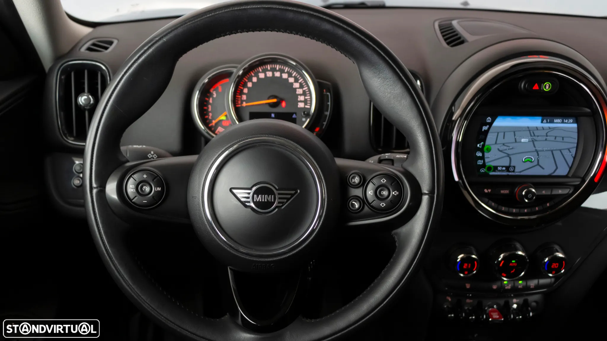 MINI Countryman One D - 17