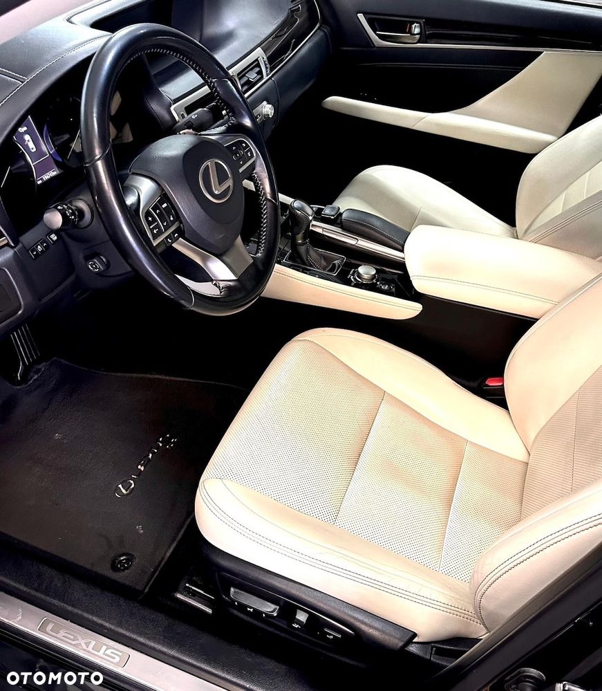 Lexus GS 200t / 300 Prestige - 11