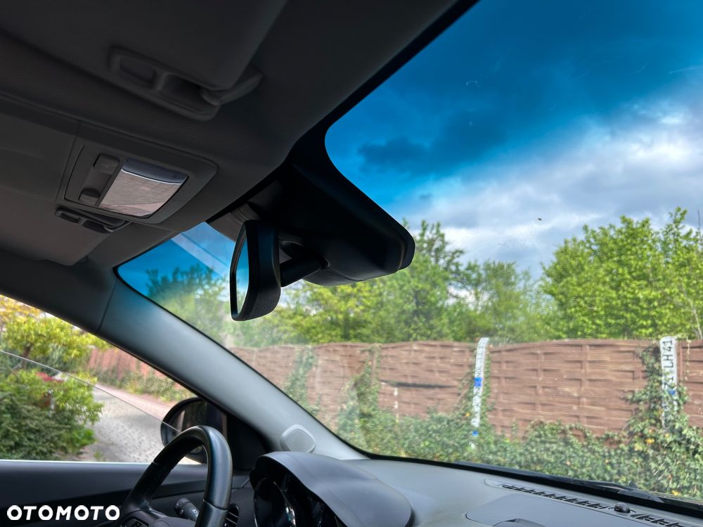 Chevrolet Cruze 1.8 LTZ - 30