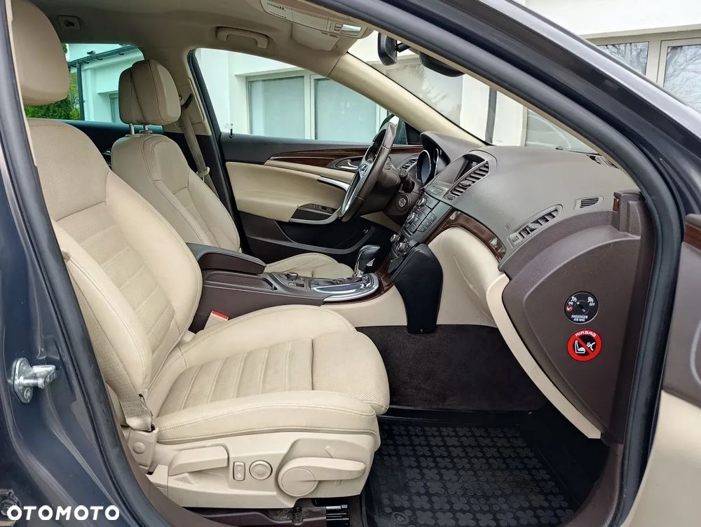 Opel Insignia - 11