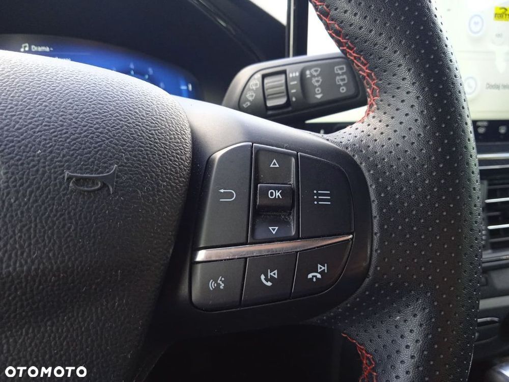 Ford Focus 1.0 EcoBoost mHEV ST-Line X - 16
