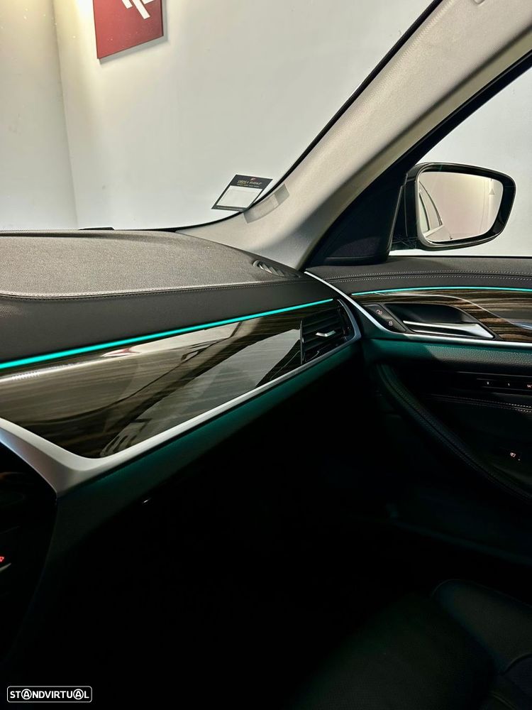 BMW 530 e Line Luxury - 44