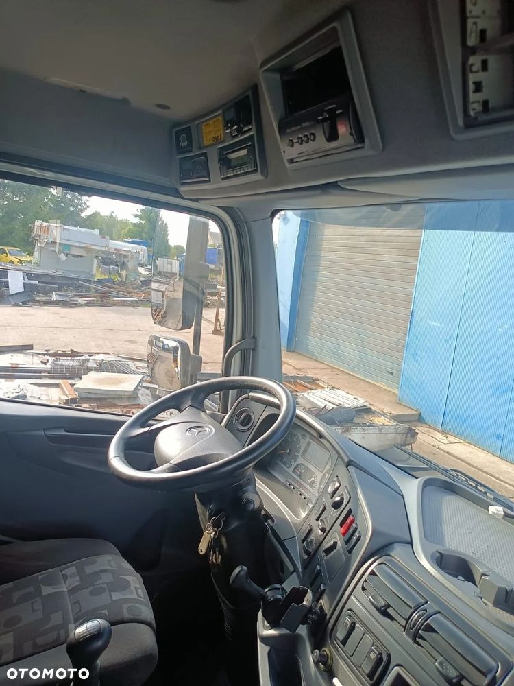 Mercedes-Benz Axor - 12