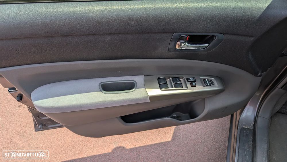 Toyota Prius 1.5 VVT-i HSD Sol - 18