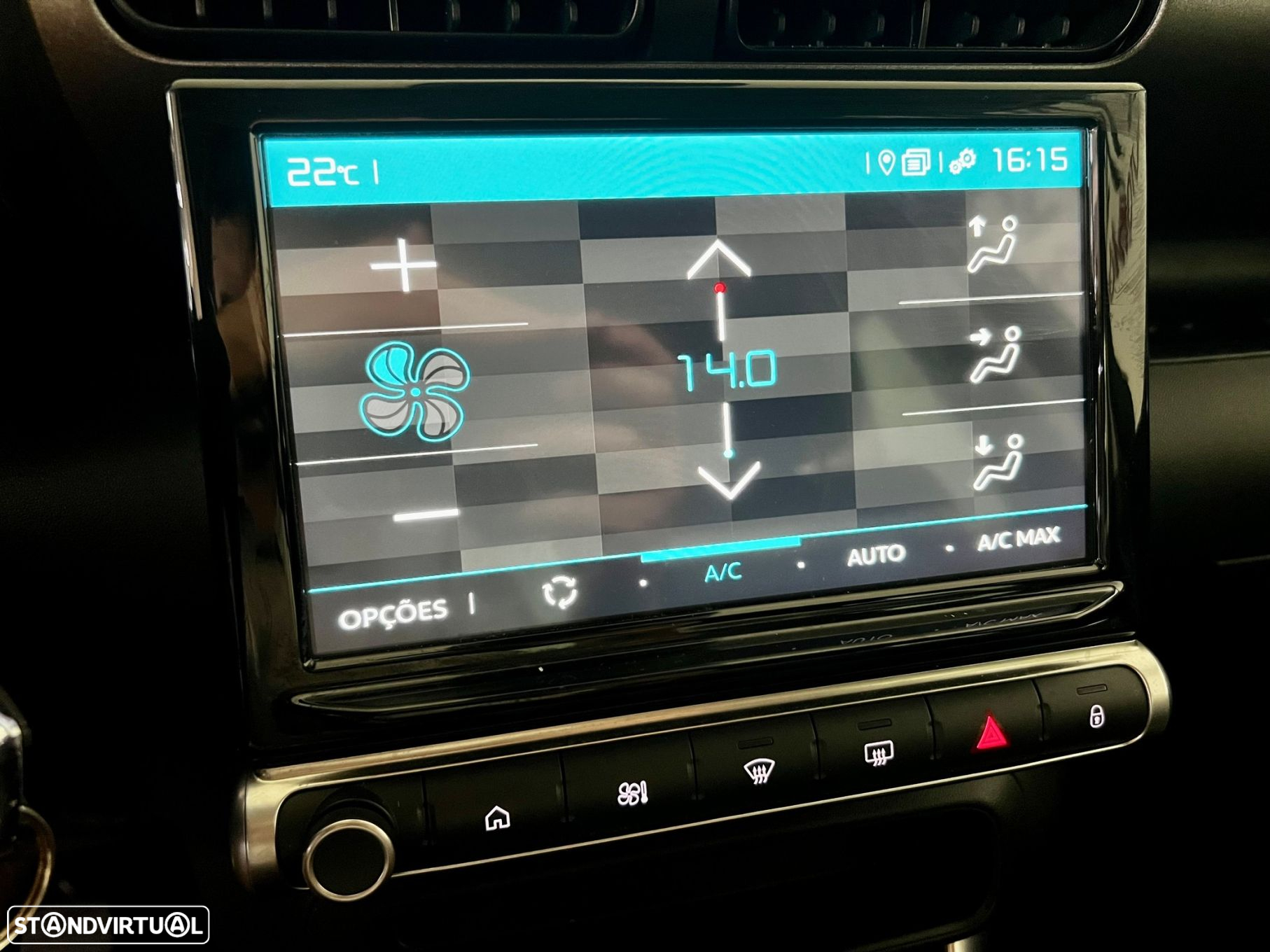 Citroën C3 Aircross 1.2 PureTech Shine - 23
