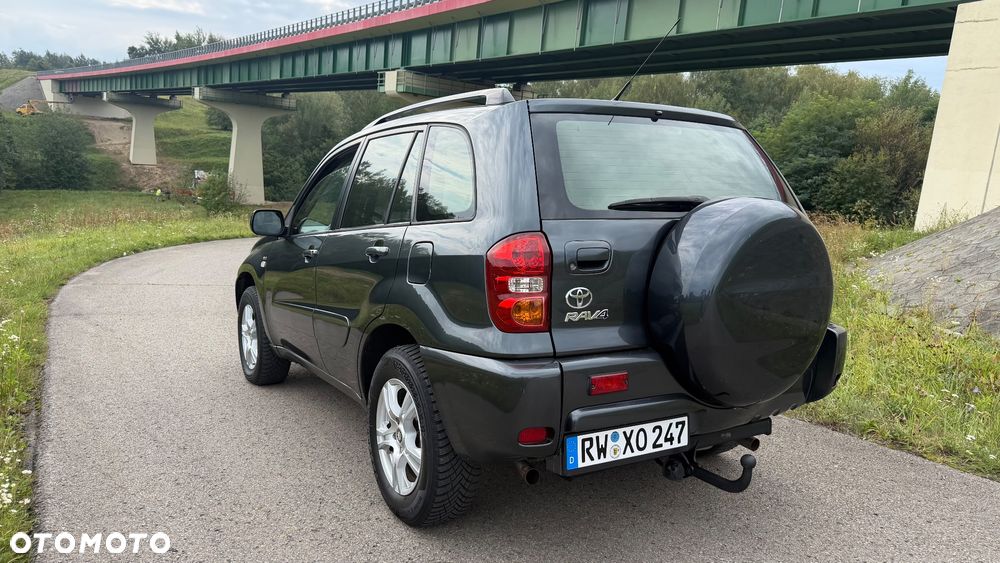 Toyota RAV4 4x4 - 25