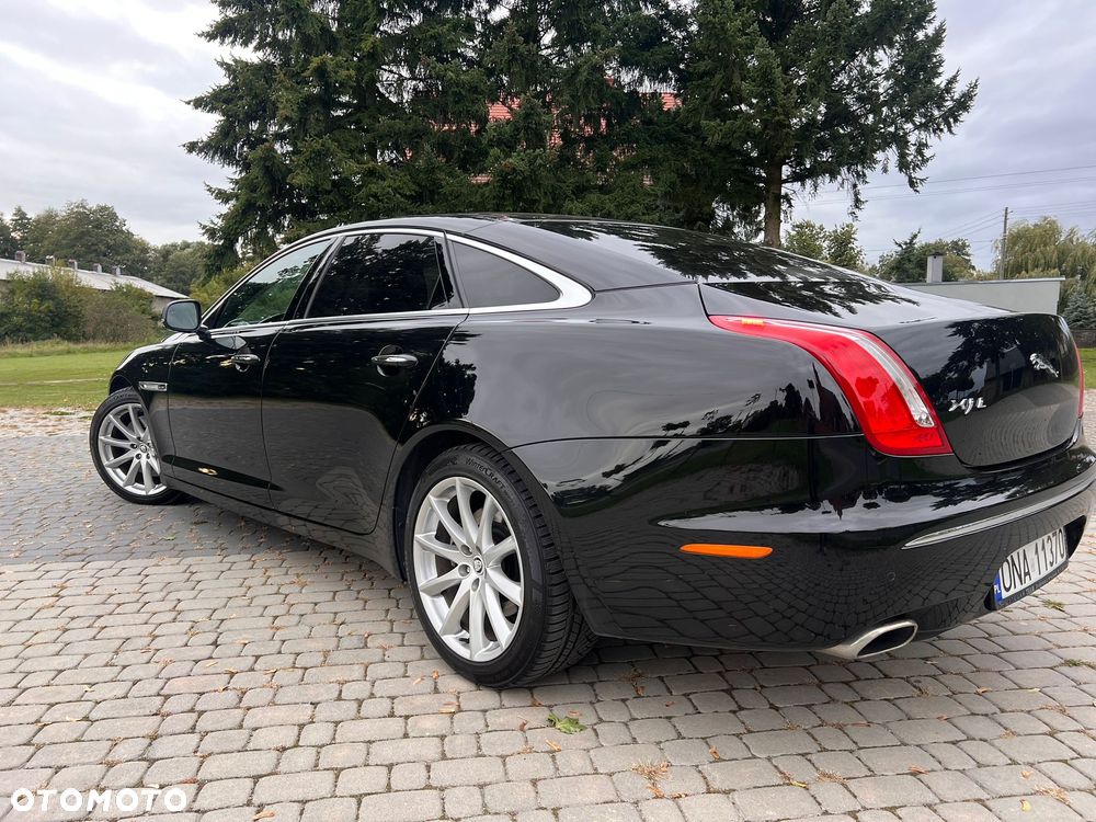 Jaguar XJ 3.0 D V6 LWB Premium Luxury - 5