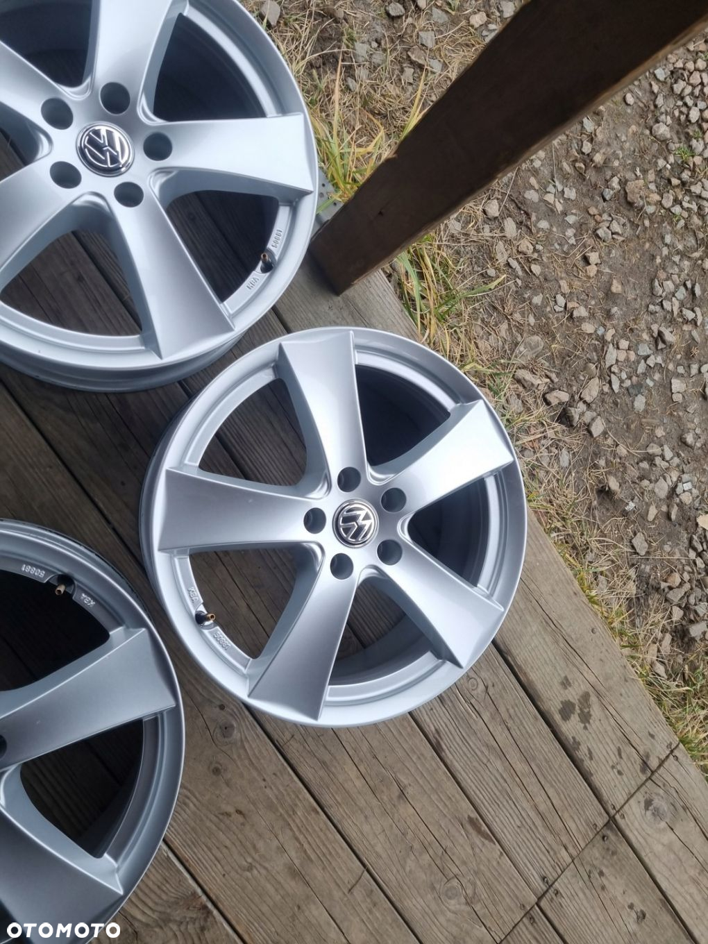 VW PASSAT,GOLF,AUDI,SEAT ,SKODA SUPERB 7.5X18 ET42 5X112 super stan - 3